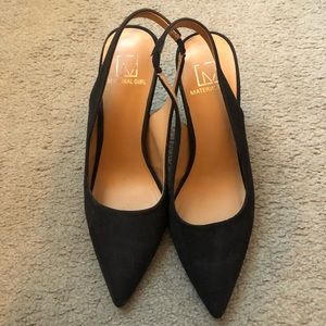 Black suede like sling back pumps